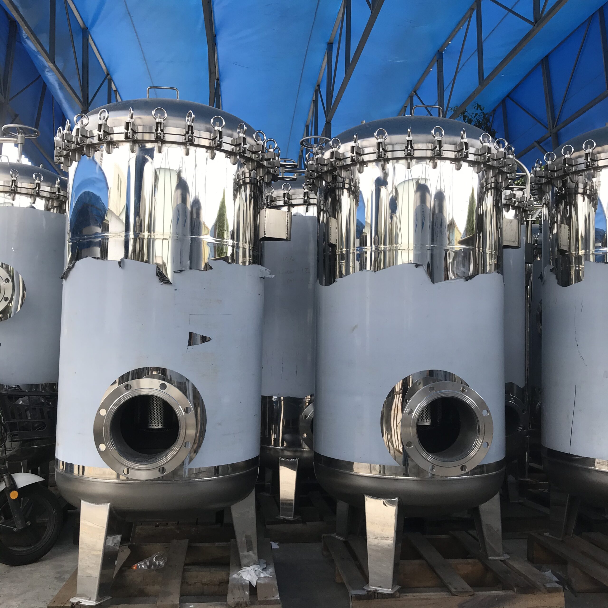 1697105875 摇臂式袋滤器4 scaled
