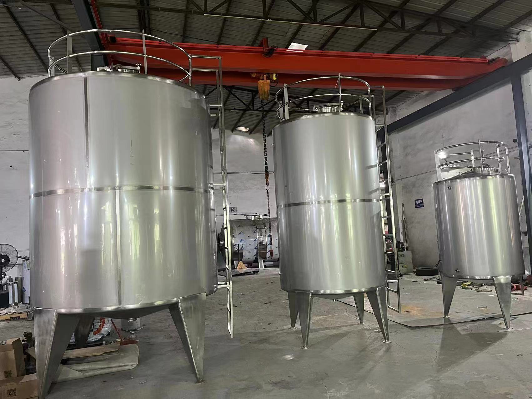 1703757609 10T Custom Stainless Steel Sterile Water Tank