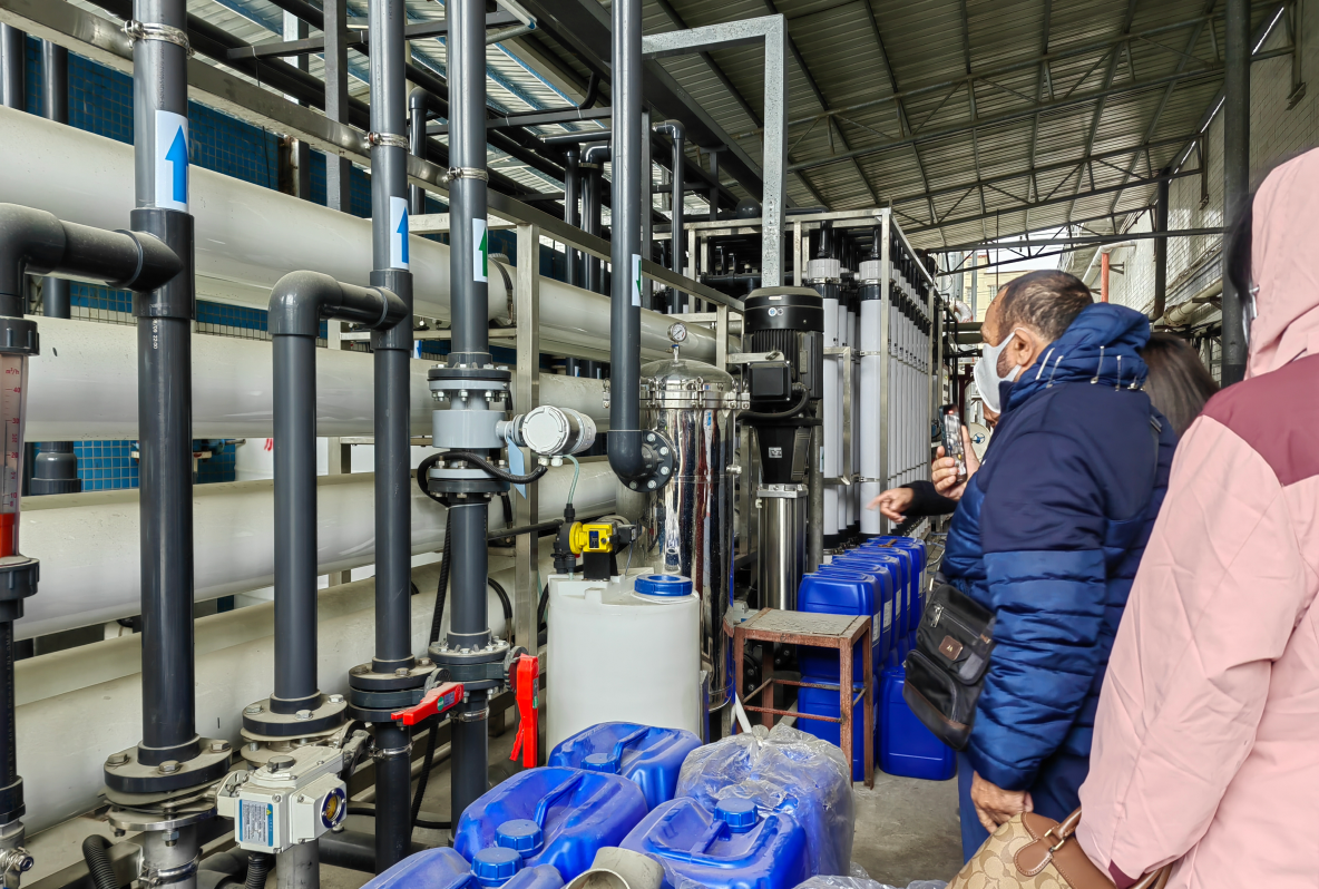 1706530881 Custom reverse osmosis system on site 3