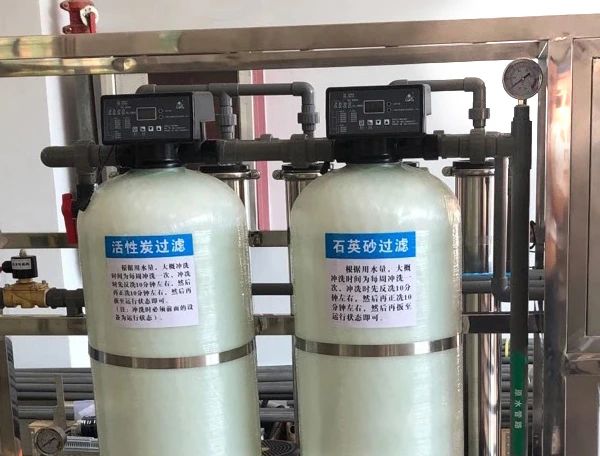 1711091957 Raw water pressure gauge