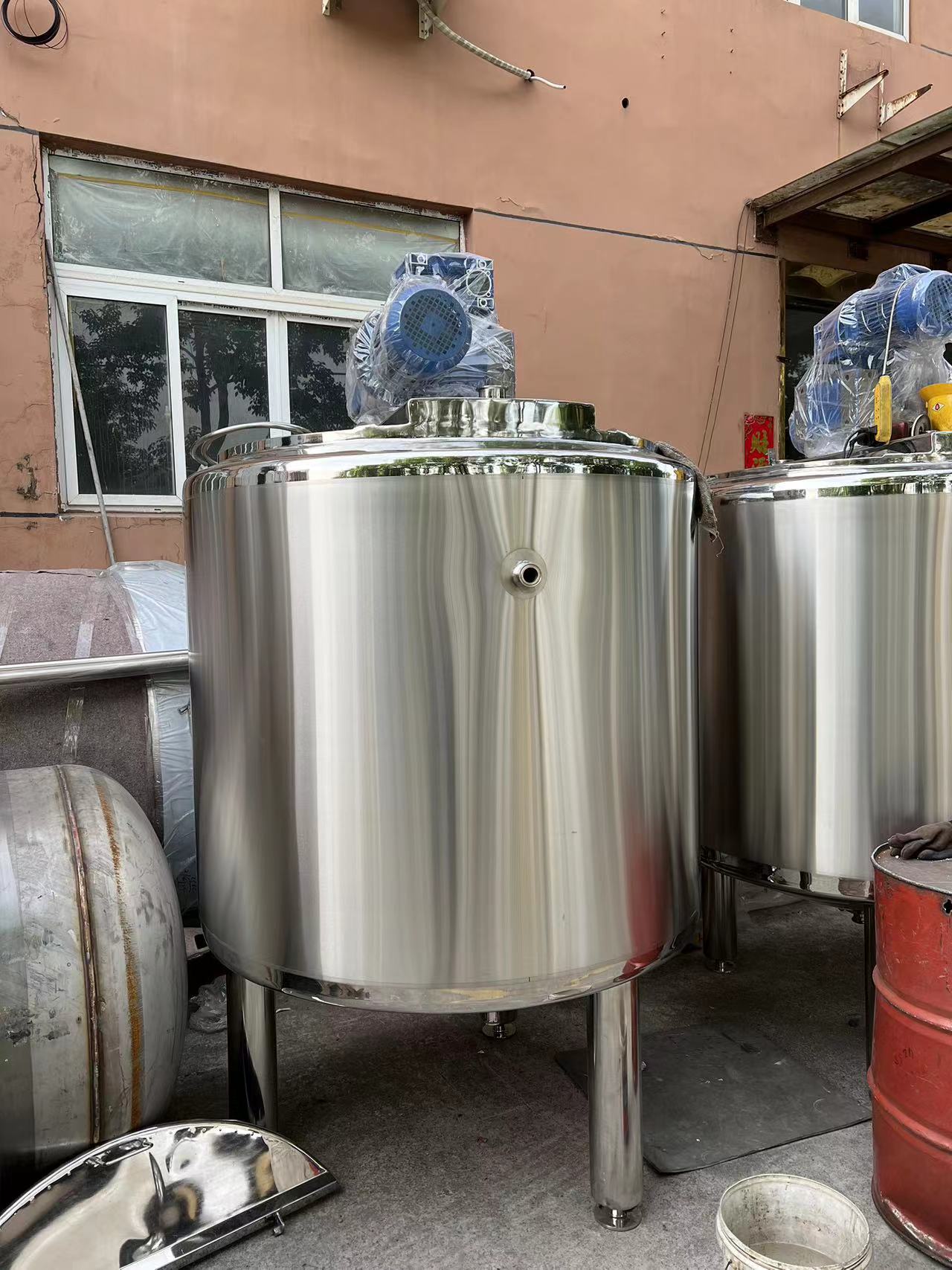 1713409147 mixing tank 3