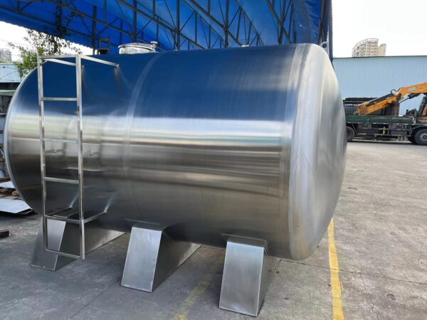 Chinese supplier wholesale custom 304 stainless steel hot water tank - Image 5